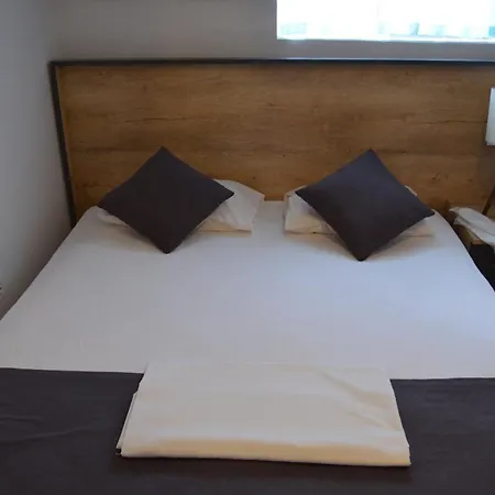Apart Otel Quars Palmiye *