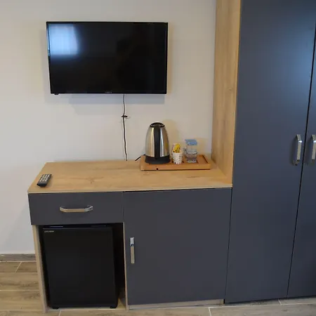 Quars Palmiye * Sarigazi